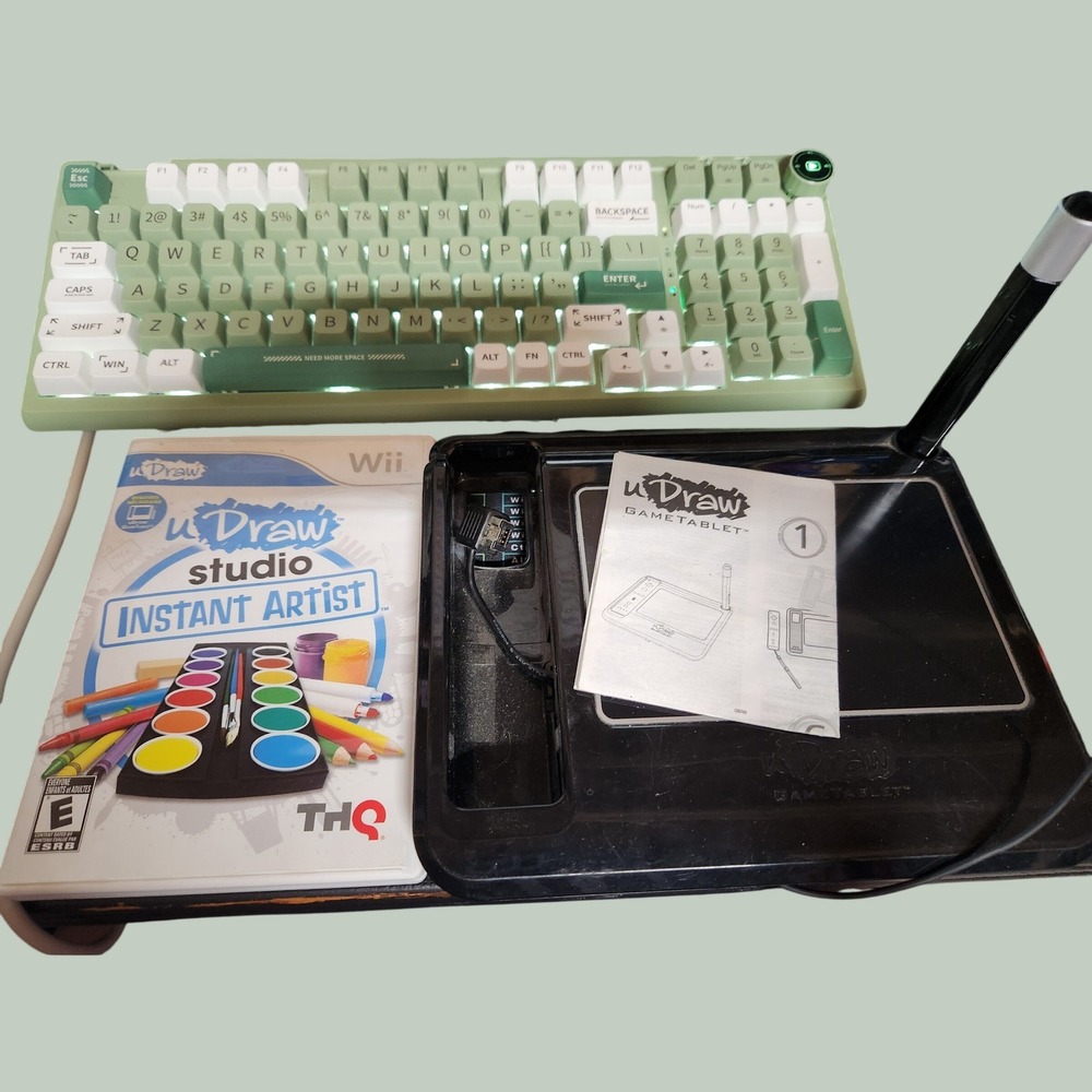 THQ uDraw GameTablet with uDraw Studio Instant Artist Nintendo Wii Bundle Black